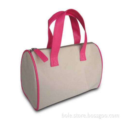Satin Cosmetic Bag with Contrast Handle, Piping and Puller, OEM and ODM Orders Welcomed